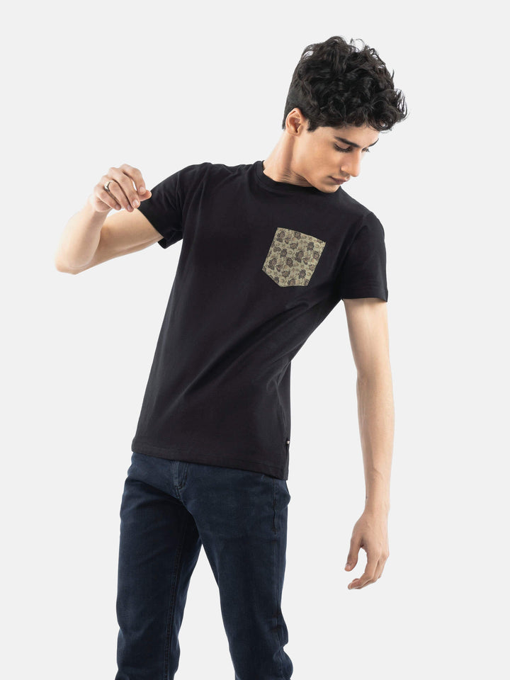 Black Crew Neck T-Shirt With Printed Pocket Brumano Pakistan