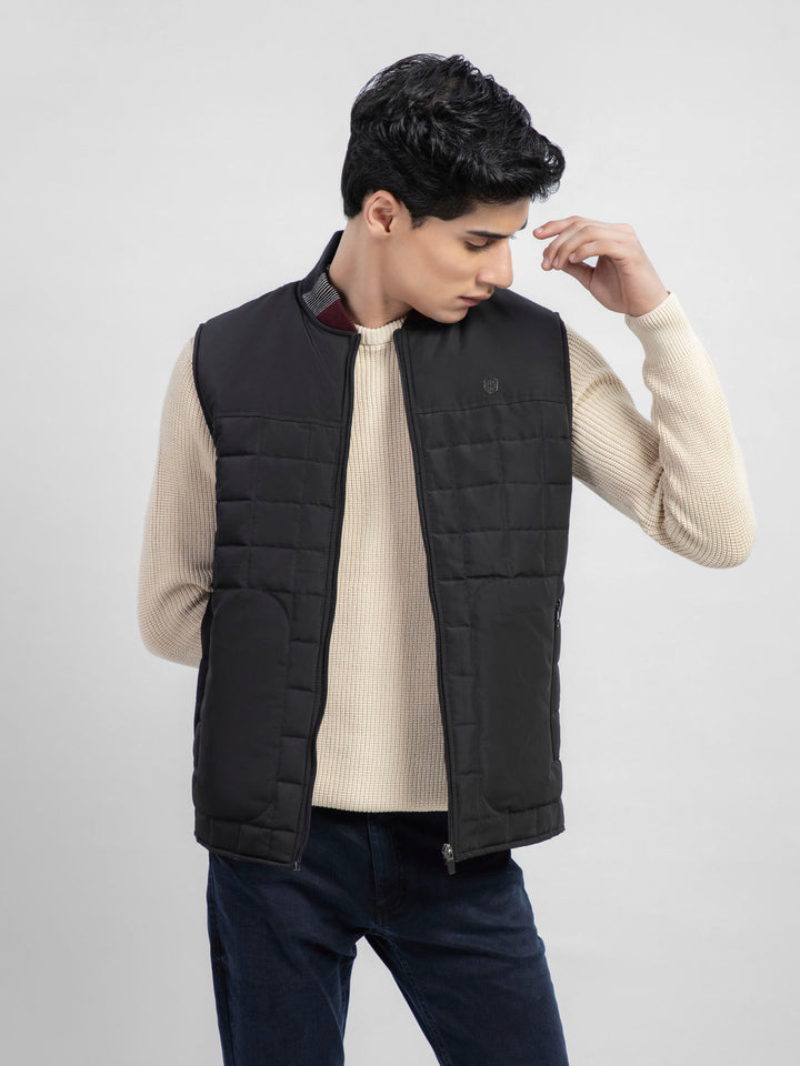 Black Sleeveless Quilted Vest With Sporty Baseball Collar Brumano Pakistan